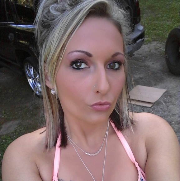 Meet your Posher, Lillie - Picture 4 of 8